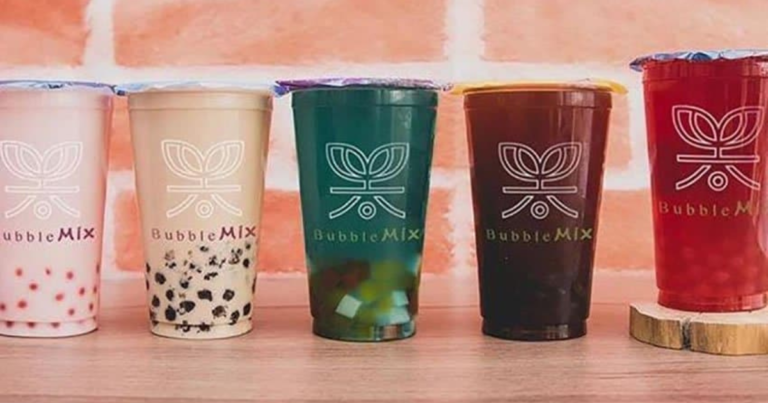 Bubble Mix lança ação especial para o Dia das Crianças oferecendo cartela de adesivos gratuitamente em suas lojas