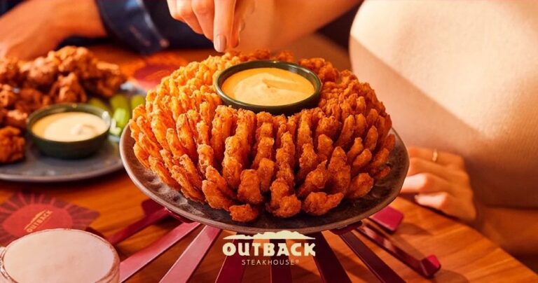 Outback Steakhouse oferece Bloomin’ Onion grátis em campanha especial de fim de ano por tempo limitado