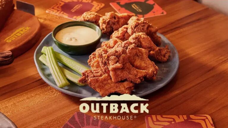 Outback oferece Kookaburra Wings grátis para clientes; resgate seu cupom no site e garanta sua cortesia