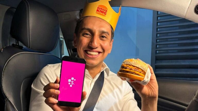 Burger King e Serasa transformam o aperto do fim do mês em Cheddar Duplo grátis com ação divertida no BK Drive