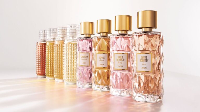 Avon transforma ida ao cinema em experiência olfativa com lançamento da Iconic Collection e distribuição de amostras grátis